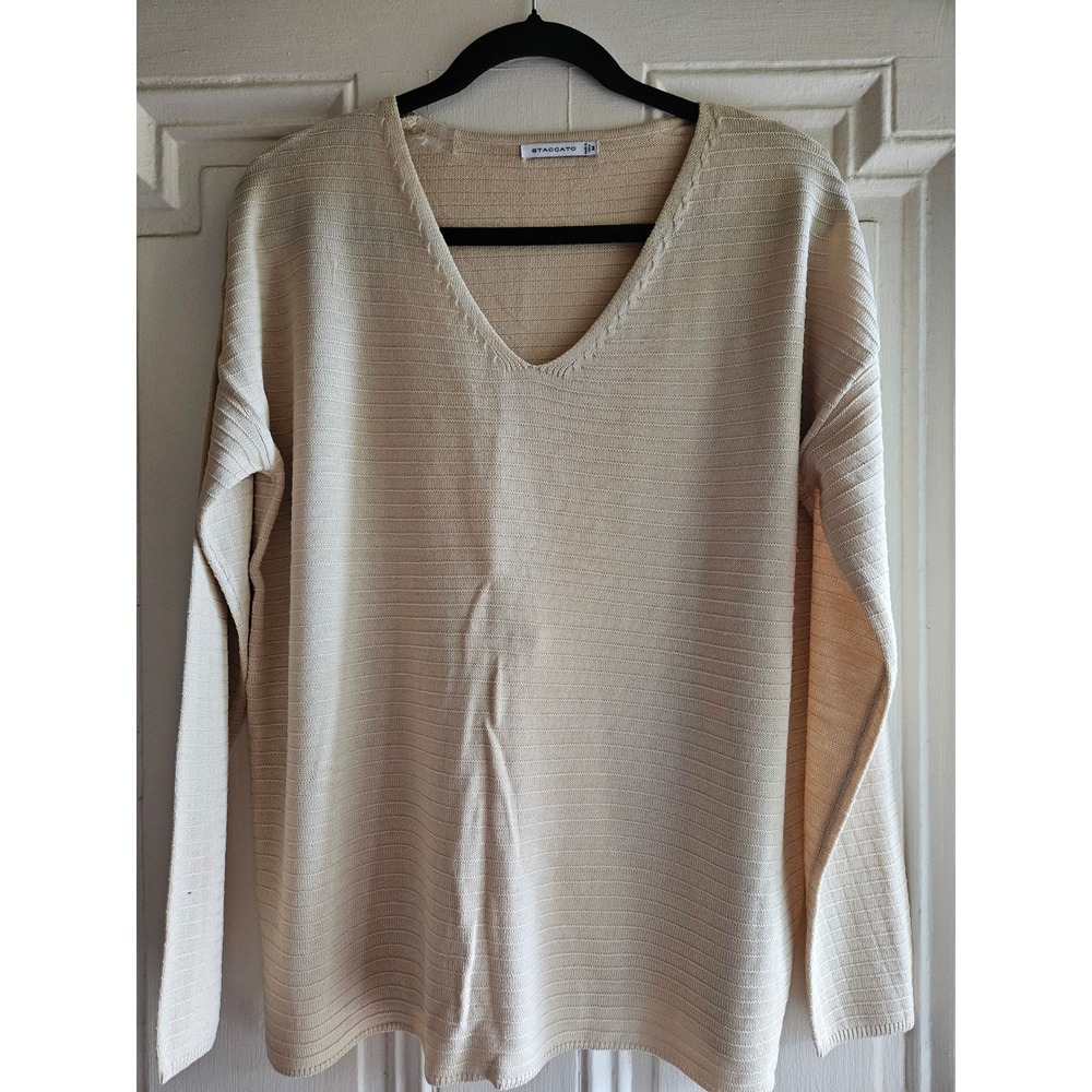 Staccato Womens Beige Ribbed V-Neck Sweater Long Sleeve Knit Top 55203 Medium